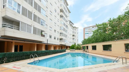 Apartments in Madrid Ciudad Lineal - photo 1