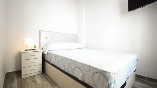 Rooms in Valencia Algirós - photo 10
