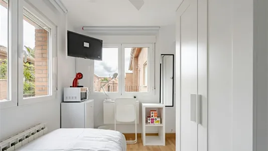 Rooms in Guadalajara - photo 9