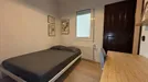 Room for rent, Cornellà de Llobregat, Cataluña, &lt;span class=&quot;blurred street&quot; onclick=&quot;ProcessAdRequest(12032049)&quot;&gt;&lt;span class=&quot;hint&quot;&gt;See streetname&lt;/span&gt;[xxxxxxxxxxxxx]&lt;/span&gt;