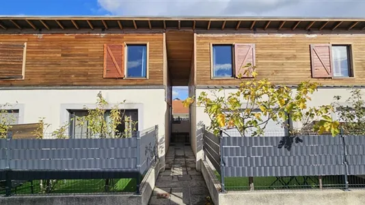 Apartments in Lyon - photo 2