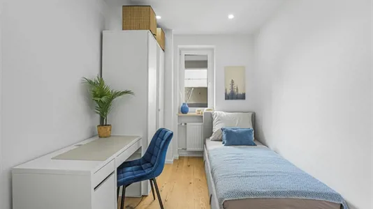Rooms in Munich Moosach - photo 1
