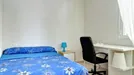Room for rent, Zaragoza, Aragón, &lt;span class=&quot;blurred street&quot; onclick=&quot;ProcessAdRequest(8997708)&quot;&gt;&lt;span class=&quot;hint&quot;&gt;See streetname&lt;/span&gt;[xxxxxxxxxxxxx]&lt;/span&gt;