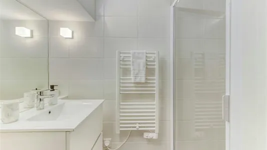Apartments in Lyon - photo 9