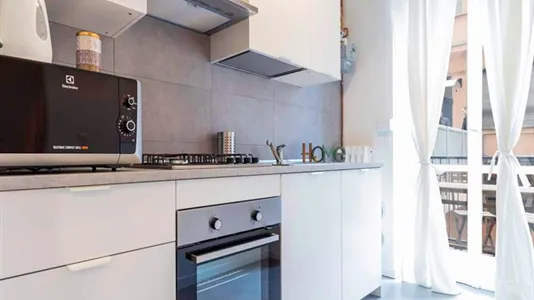 Rooms in Milano Zona 8 - Fiera, Gallaratese, Quarto Oggiaro - photo 9