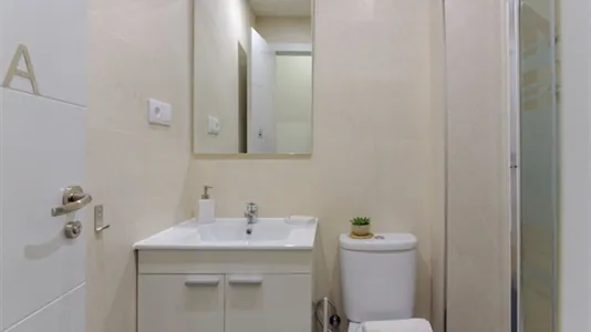 Rooms in Madrid Retiro - photo 8
