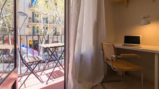 Rooms in Barcelona Eixample - photo 7