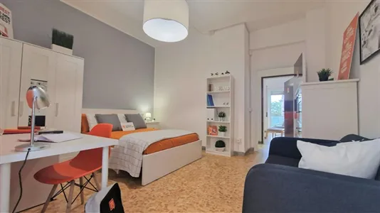 Rooms in Roma Municipio VIII – Appia Antica - photo 4