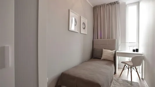 Rooms in Location is not specified - photo 1