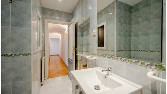 Rooms in Madrid Retiro - photo 10