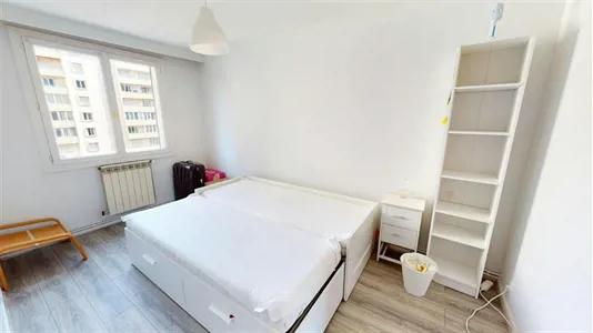 Rooms in Grenoble - photo 1