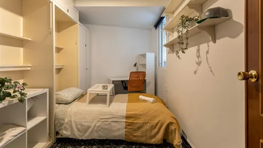 Rooms in Valencia Extramurs - photo 7