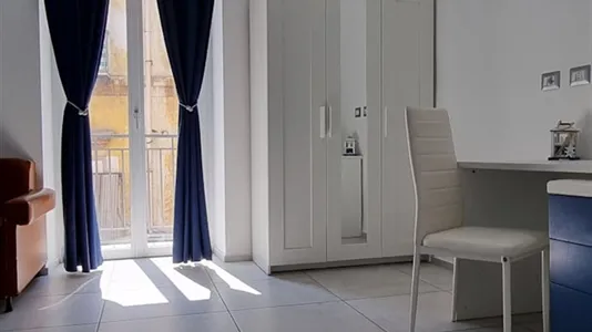 Rooms in Napoli Municipalità 4 - photo 10