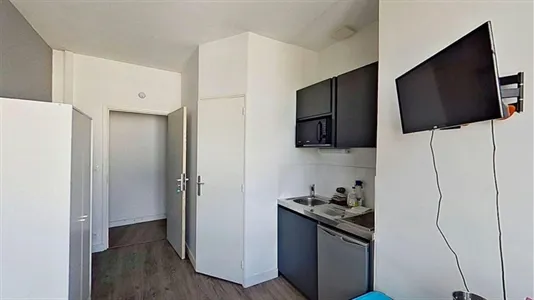 Rooms in Poitiers - photo 2