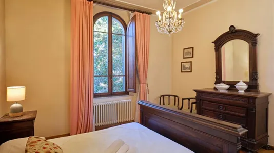 Rooms in Siena - photo 1