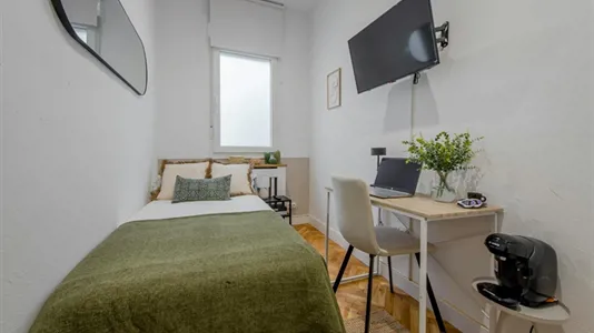 Rooms in Madrid Centro - photo 1