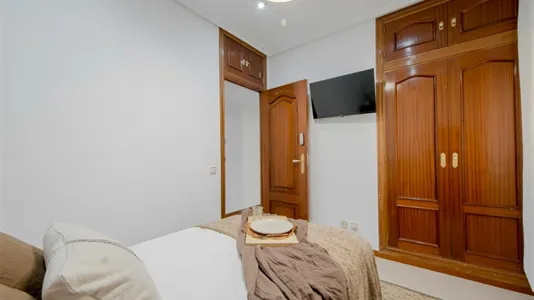 Rooms in Madrid Retiro - photo 4