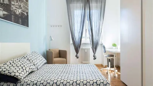 Rooms in Corsico - photo 1