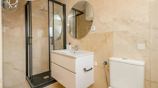 Rooms in Madrid Tetuán - photo 9