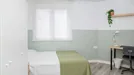 Room for rent, Zaragoza, Aragón, &lt;span class=&quot;blurred street&quot; onclick=&quot;ProcessAdRequest(11692969)&quot;&gt;&lt;span class=&quot;hint&quot;&gt;See streetname&lt;/span&gt;[xxxxxxxxxxxxx]&lt;/span&gt;