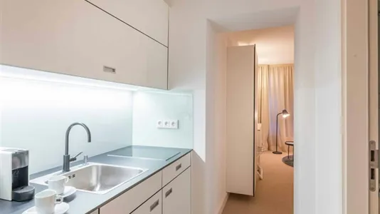 Apartments in Frankfurt Süd - photo 4