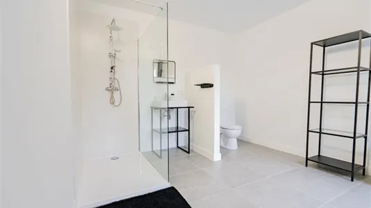 Rooms in Charleroi - photo 8