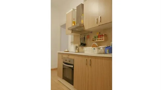 Rooms in Barcelona Eixample - photo 7