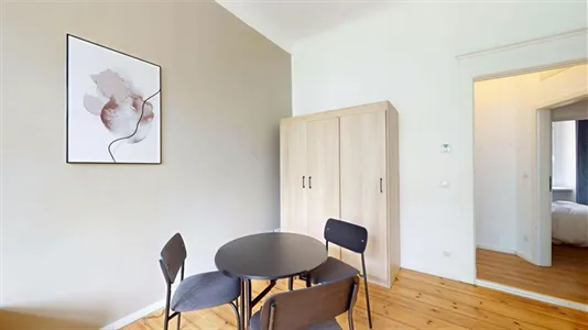 Apartments in Berlin Tempelhof-Schöneberg - photo 4