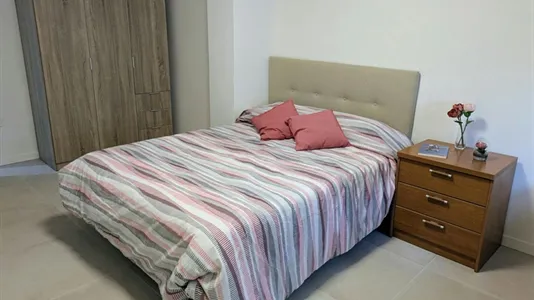 Rooms in Burjassot - photo 2