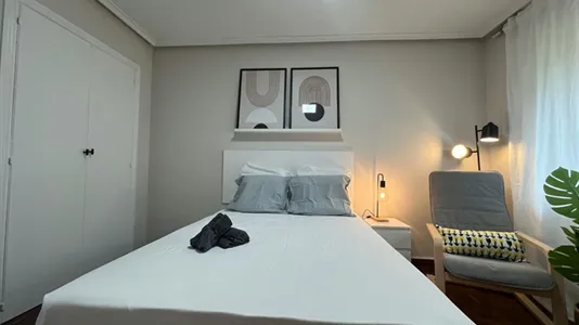 Rooms in Bilbao - photo 6