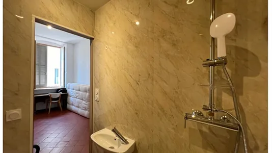 Rooms in Nîmes - photo 10
