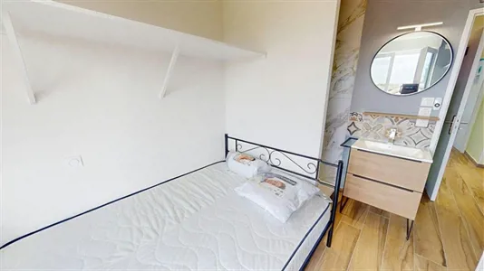 Rooms in Saint-Julien-en-Genevois - photo 3