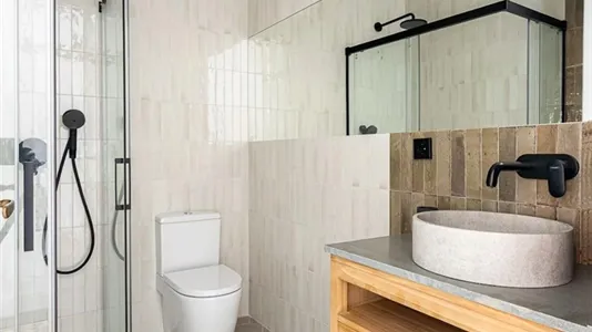 Rooms in Barcelona Eixample - photo 10