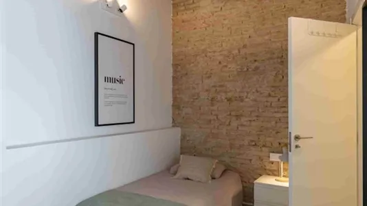 Rooms in Valencia Ciutat Vella - photo 5