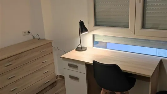 Rooms in la Fontsanta - photo 4