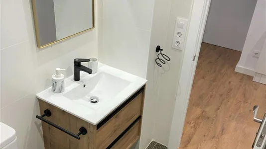 Rooms in Zaragoza - photo 4