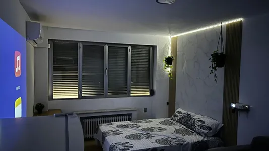 Rooms in Madrid Centro - photo 7