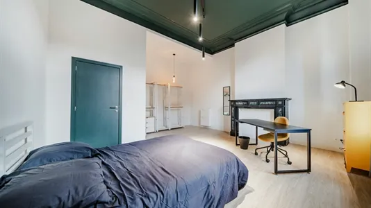 Rooms in Charleroi - photo 2