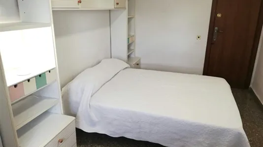 Rooms in Valencia Algirós - photo 5