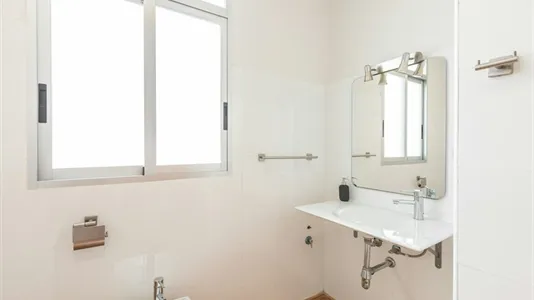 Rooms in Valencia L'Eixample - photo 9