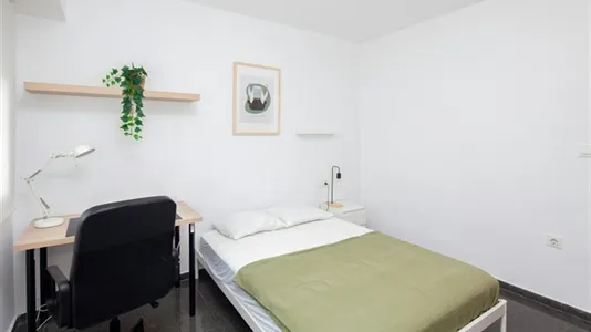 Rooms in Valencia Algirós - photo 4