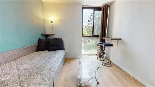 Apartments in Toulouse - photo 4