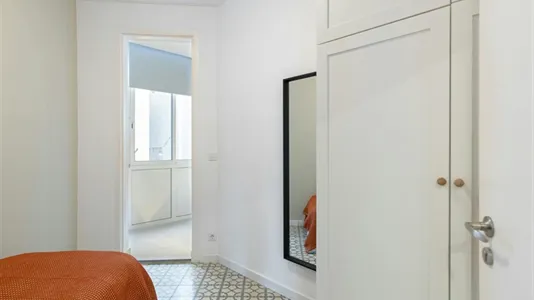 Rooms in Barcelona Eixample - photo 4