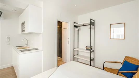 Rooms in Málaga - photo 8