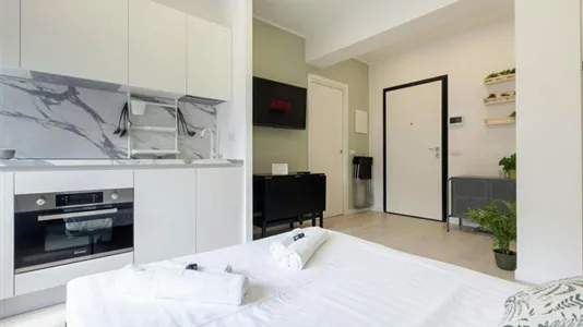 Apartments in Milano Zona 2 - Stazione Centrale, Gorla, Turro, Greco, Crescenzago - photo 9