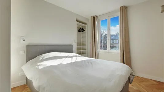 Apartments in Paris 9ème arrondissement - photo 5