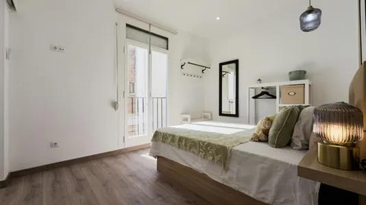 Apartments in Barcelona Ciutat Vella - photo 6