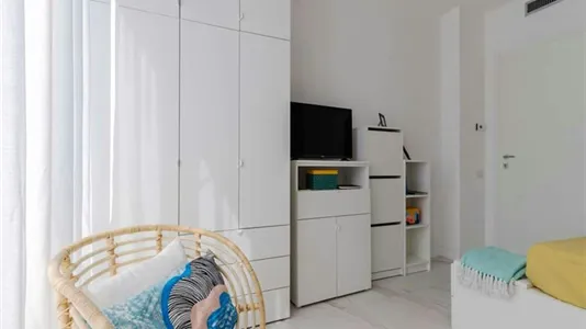 Rooms in Milano Zona 5 - Vigentino, Chiaravalle, Gratosoglio - photo 4