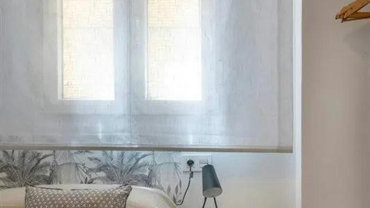 Rooms in Granada - photo 3