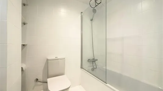 Rooms in Barcelona Eixample - photo 9